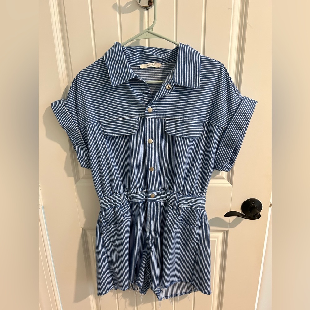 FANCY D Boutique Blue and White Striped Romper Size M